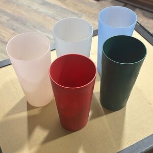 Set of 5 Colorful Plastic Tumblers